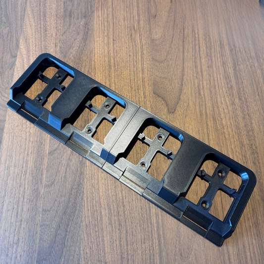 Batteriholder til Makita 40V XGT – 4-i-1 holder til værksted, servicebil og trailer